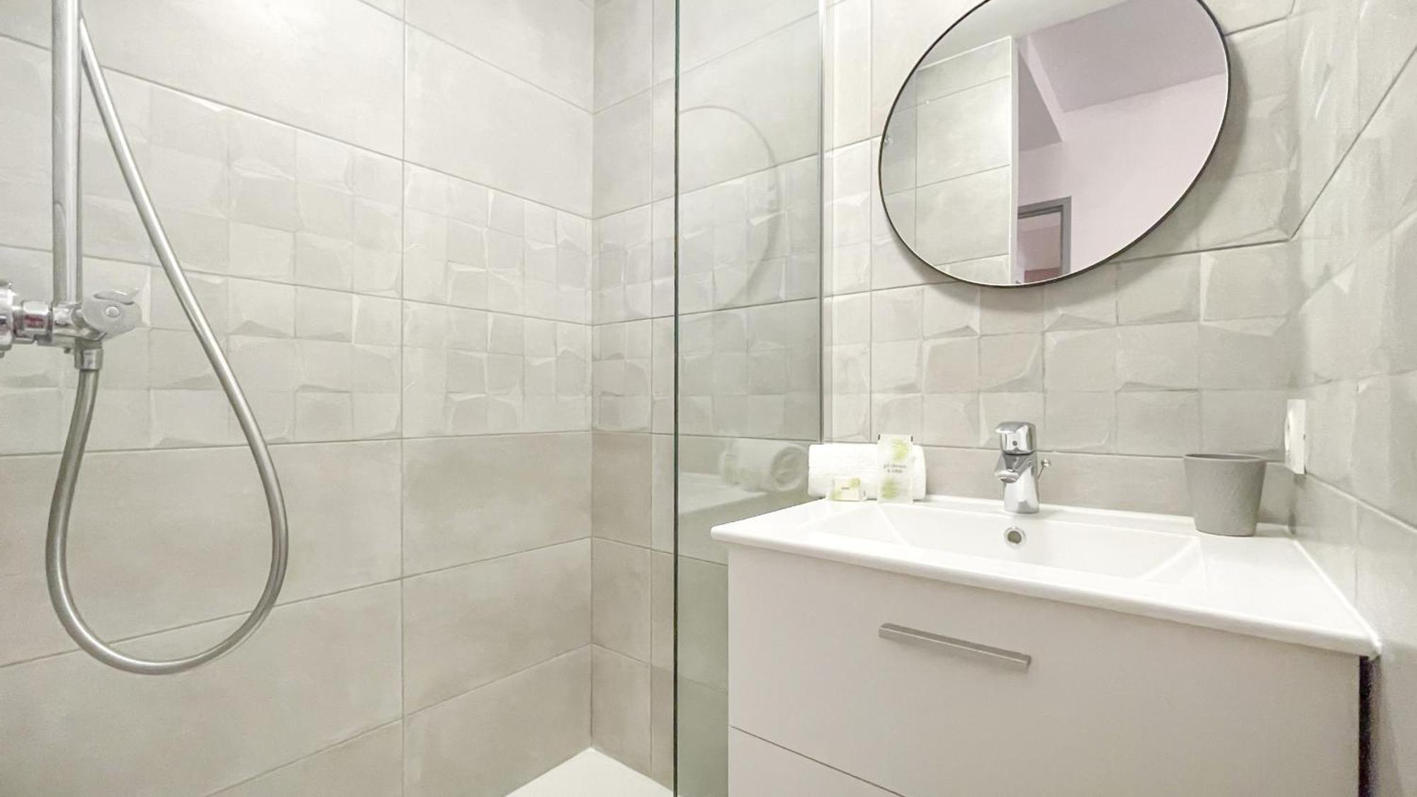 La Coloc Choco - Belle Colocation En Hypercentre / 5 Chambres Privees / Salle De Bains Privative / Proche Gare Et Tram / Wifi Et Netflix Annemasse Ngoại thất bức ảnh